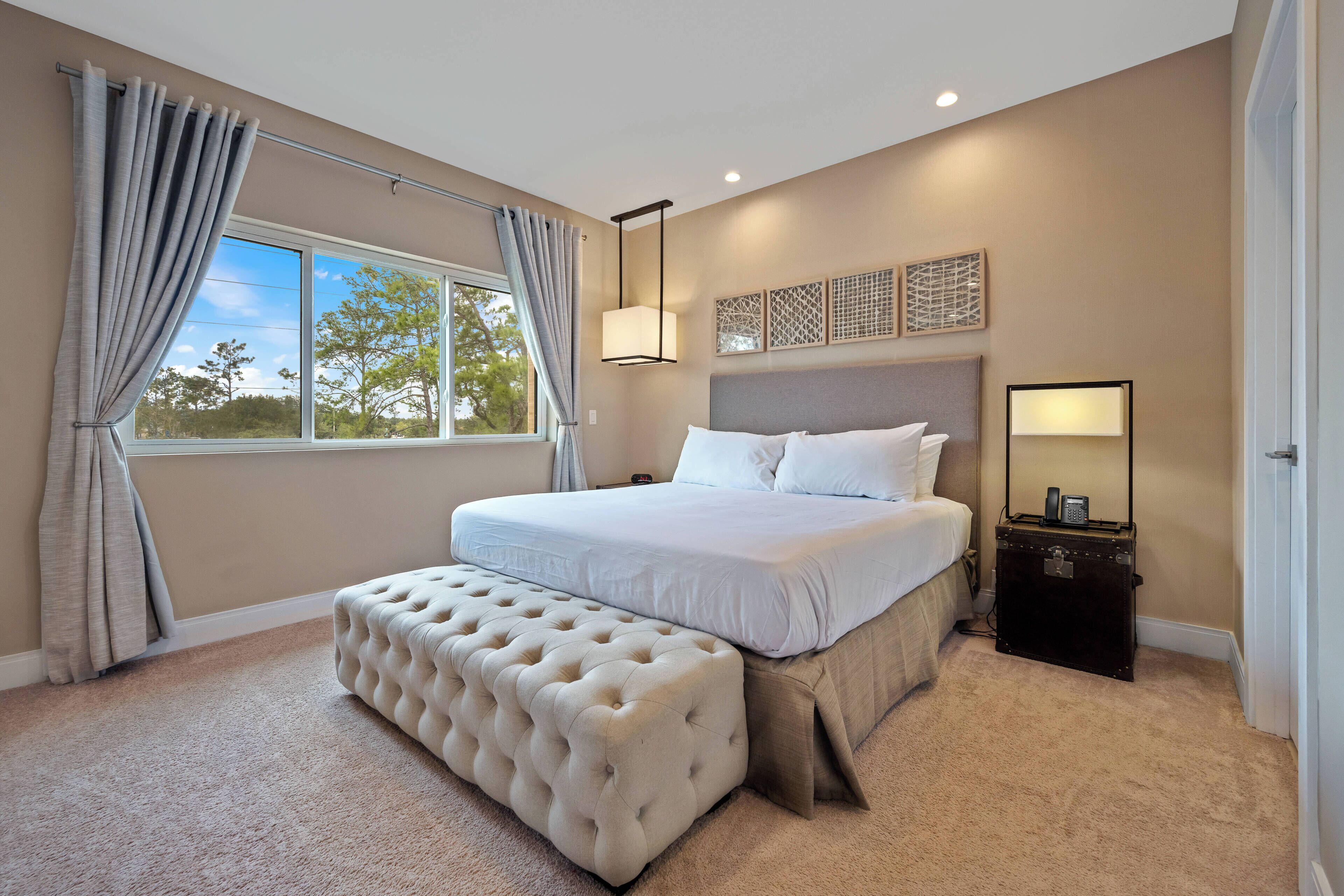 3 bedrooms, iron/ironing board, bed sheets