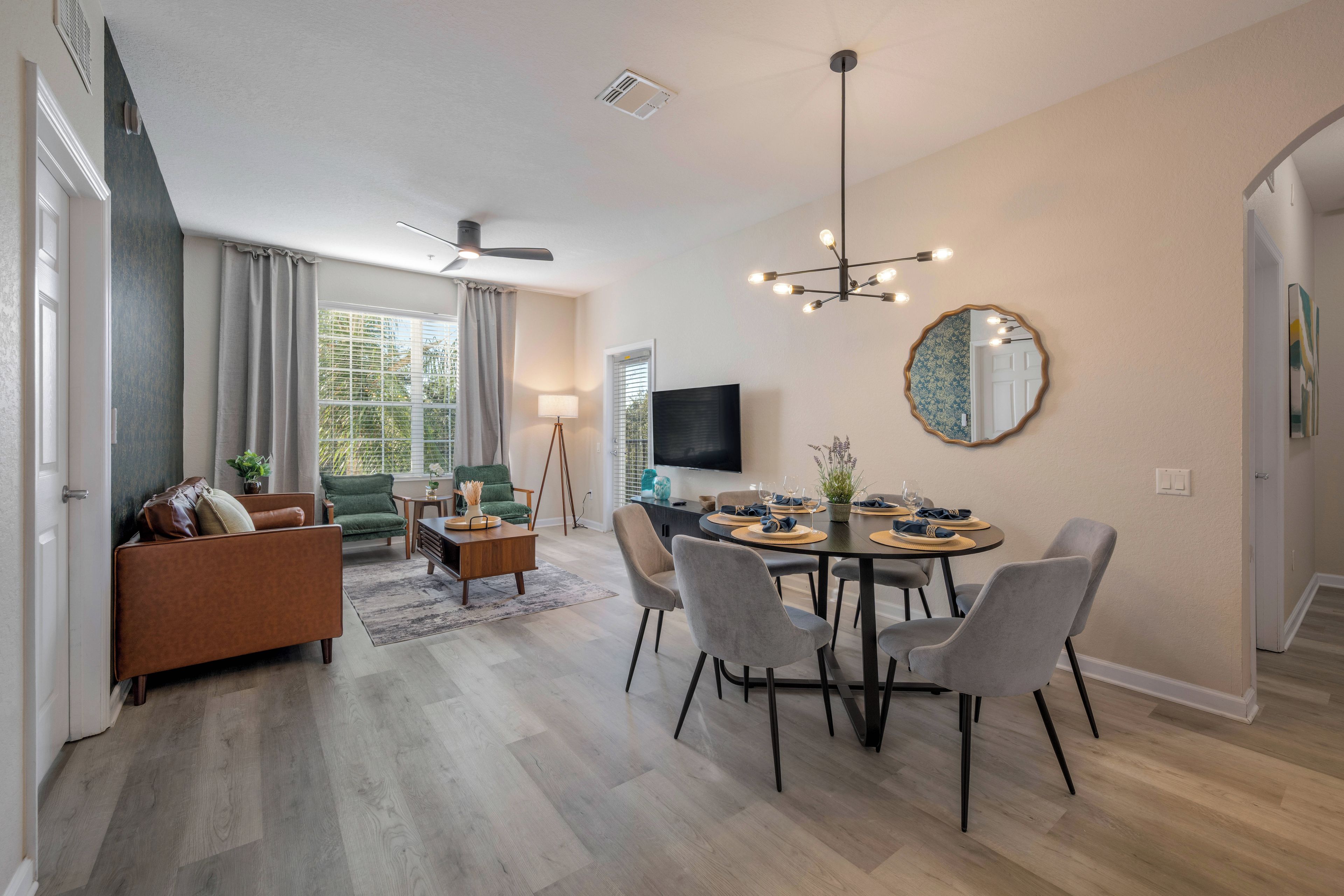 Condo (3 Bedrooms) | Front of property