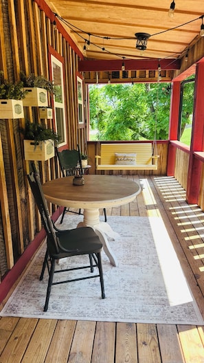 Outdoor dining