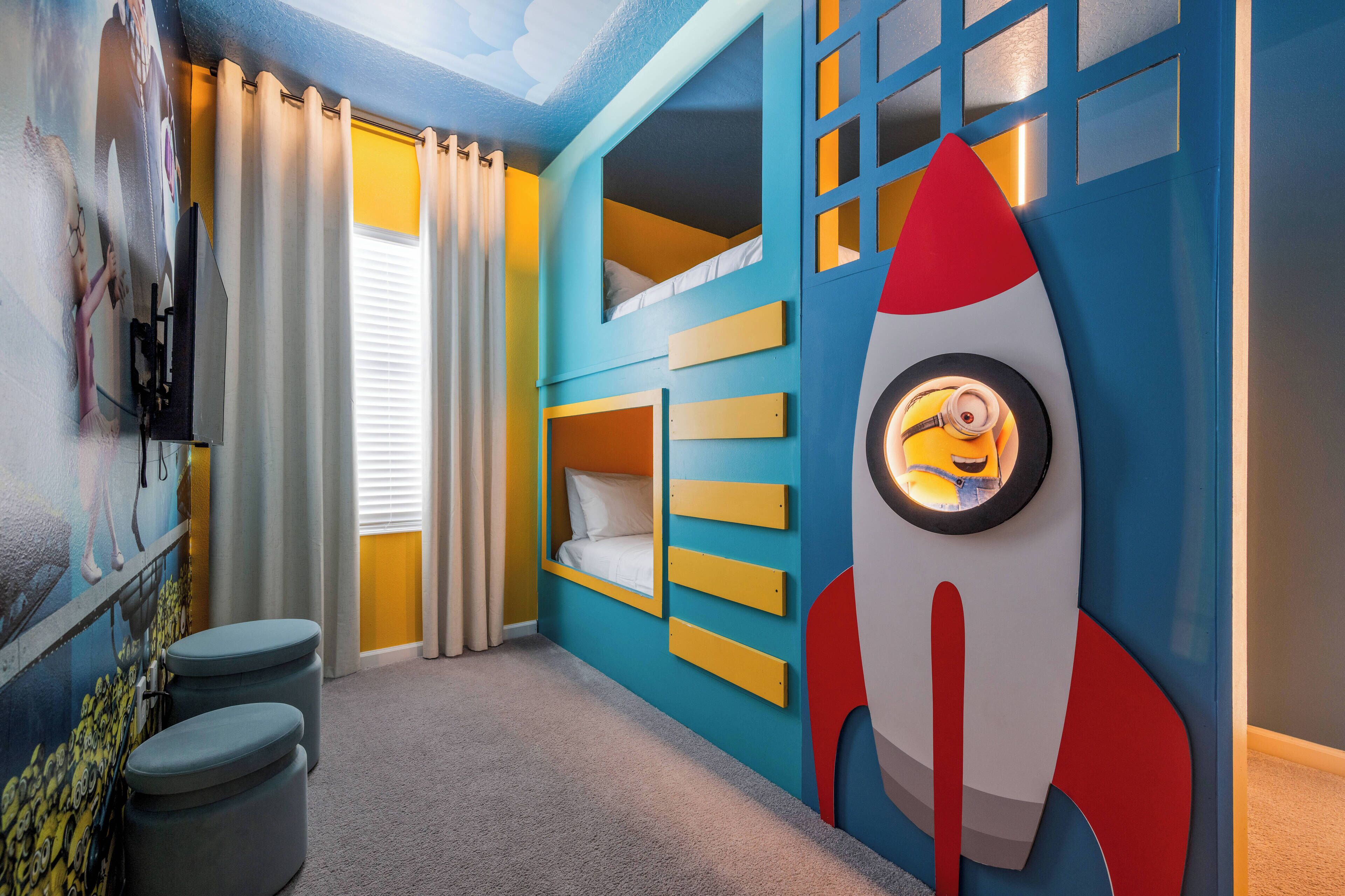 8 chambres, espace de travail pour ordinateurs portables