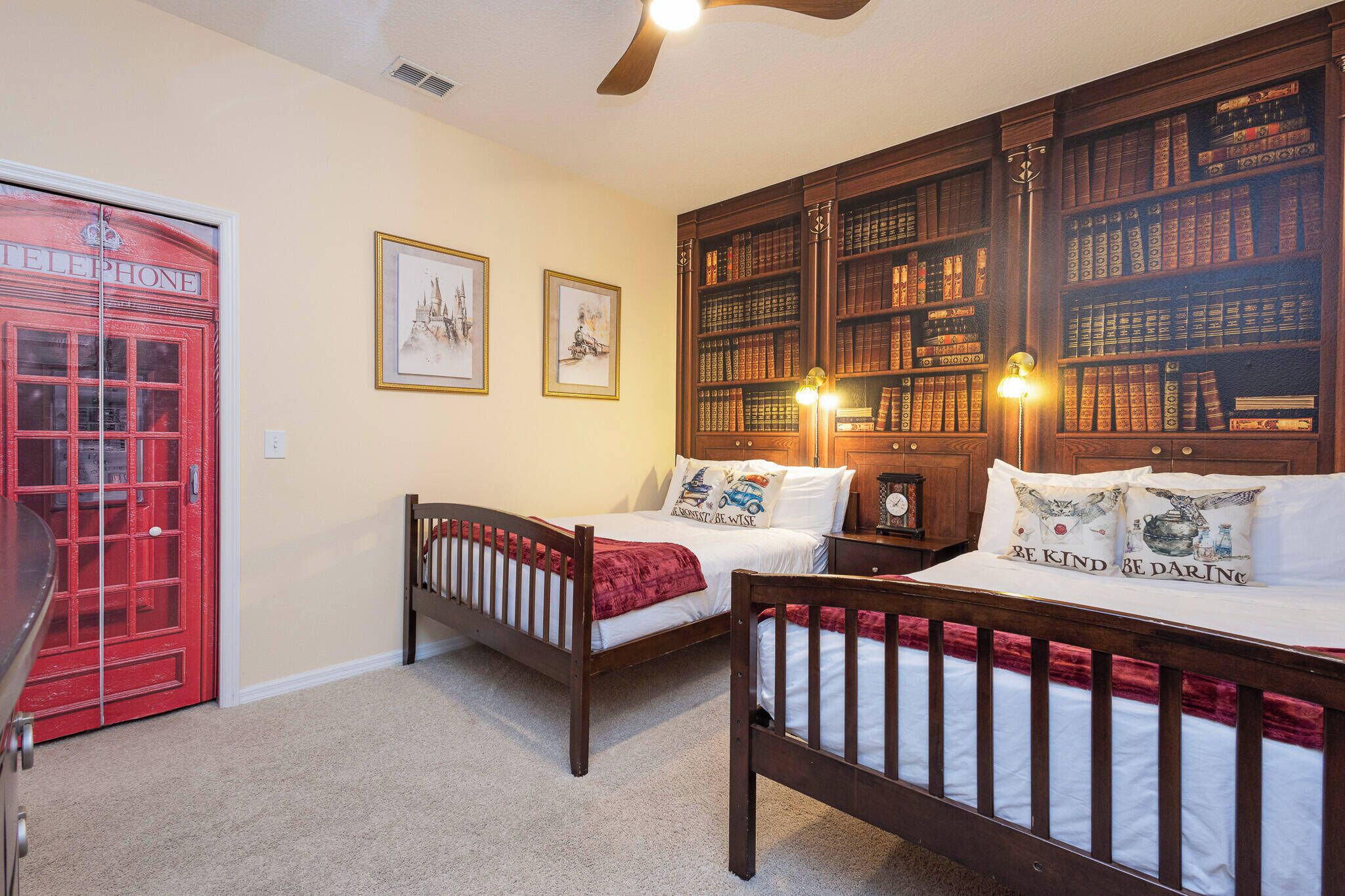 5 bedrooms, iron/ironing board, bed sheets