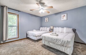 3 bedrooms, iron/ironing board, WiFi, bed sheets - Near Dining & MEM - Hickory Hill Home (Memphis)
