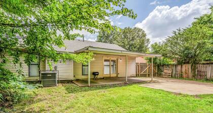 Near Dining & MEM - Hickory Hill Home