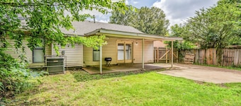 Near Dining & MEM - Hickory Hill Home
