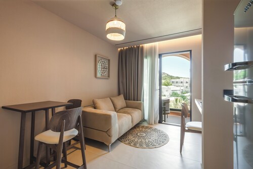 Palmea Suites