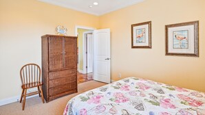 Room - Majestic Dream: Oceanfront, Pool, Hot Tub & Endless Coastal Days (Murrells Inlet)