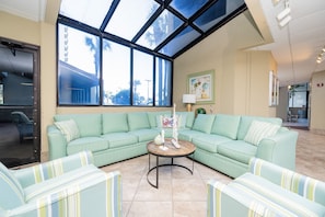 Living area - Phoenix Vii 7114 1 Bedroom Condo (Orange Beach)