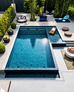 3 piscinas al aire libre