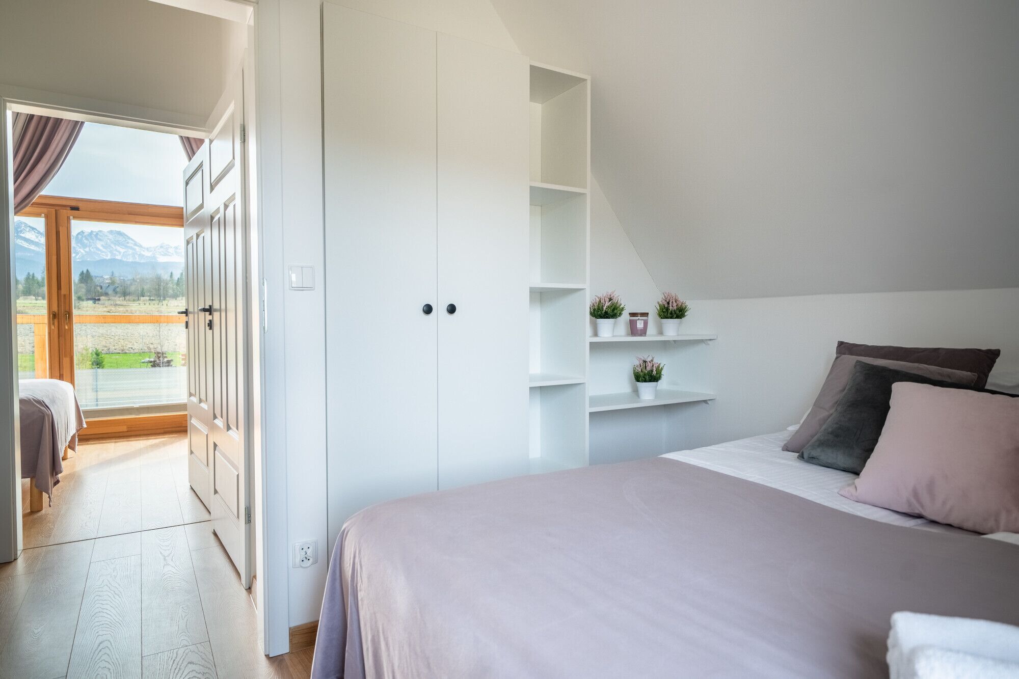 Chalet, 2 Bedrooms, Mountain View | Soundproofing, iron/ironing board, free WiFi, bed sheets