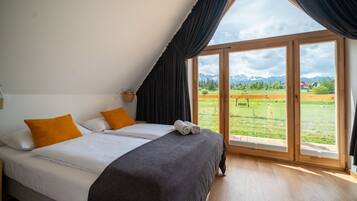 Soundproofing, iron/ironing board, free WiFi, bed sheets