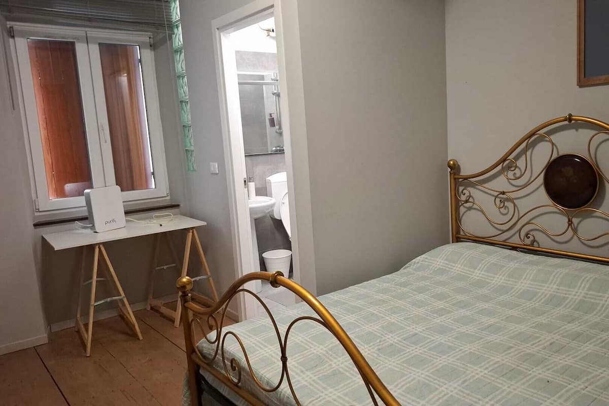 Habitación triple Confort | Tabla de planchar con plancha y wifi gratis