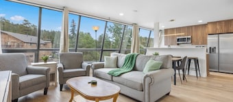 Modern Stay in the Heart of Evergreen!