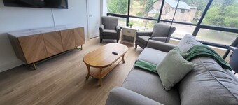 Modern Stay in the Heart of Evergreen!
