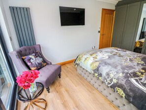 2 bedrooms, WiFi (free), individually decorated, individually furnished - Caesars Lodge (Darlington)