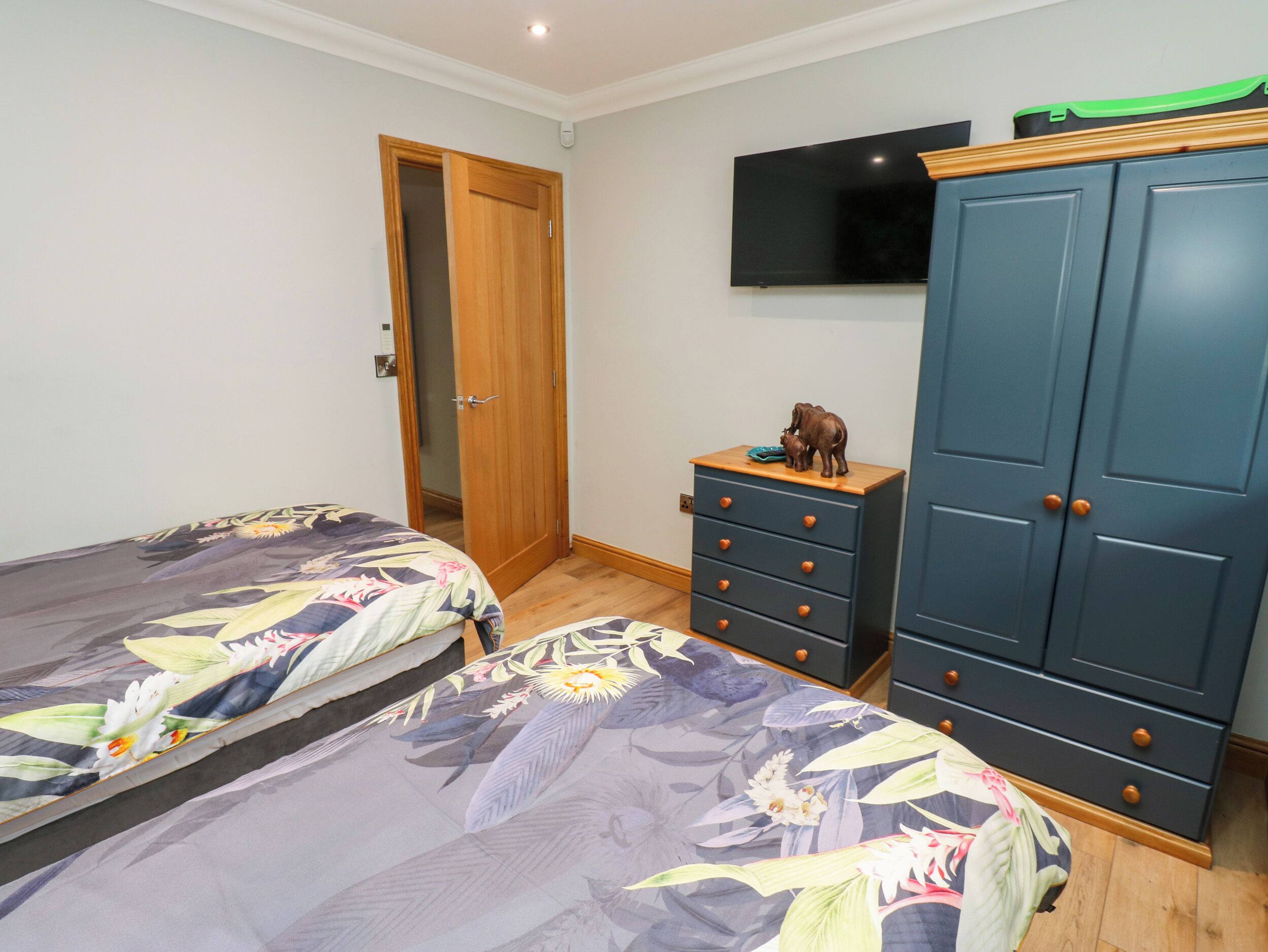 2 bedrooms, free WiFi, individually decorated, individually furnished