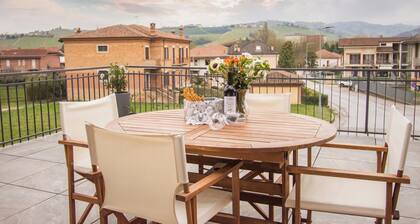 Cozy apartment with a panoramic terrace overlooking the Langhe