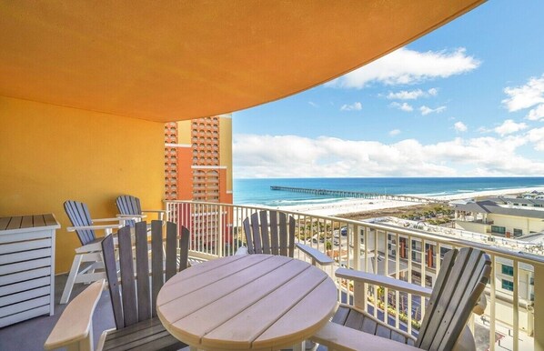 Outdoor dining - stunning Gulf views, resort-style amenities, and an unbeatable location (Panama City Beach)