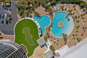 Pool and Golf - Coastal Comfort with Gulf Views at Laketown Wharf 1416 (Panama City Beach)