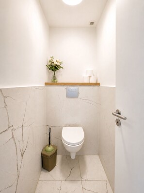 Bathroom - Haven of Peace (Gommenec'h)
