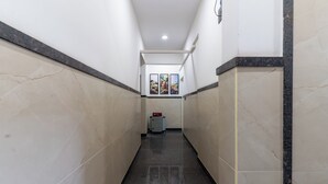 Interior - Hotel Metro Grand (Bengaluru)