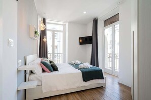Room - Central House, Suite room · Central House, Suite room (Naples)