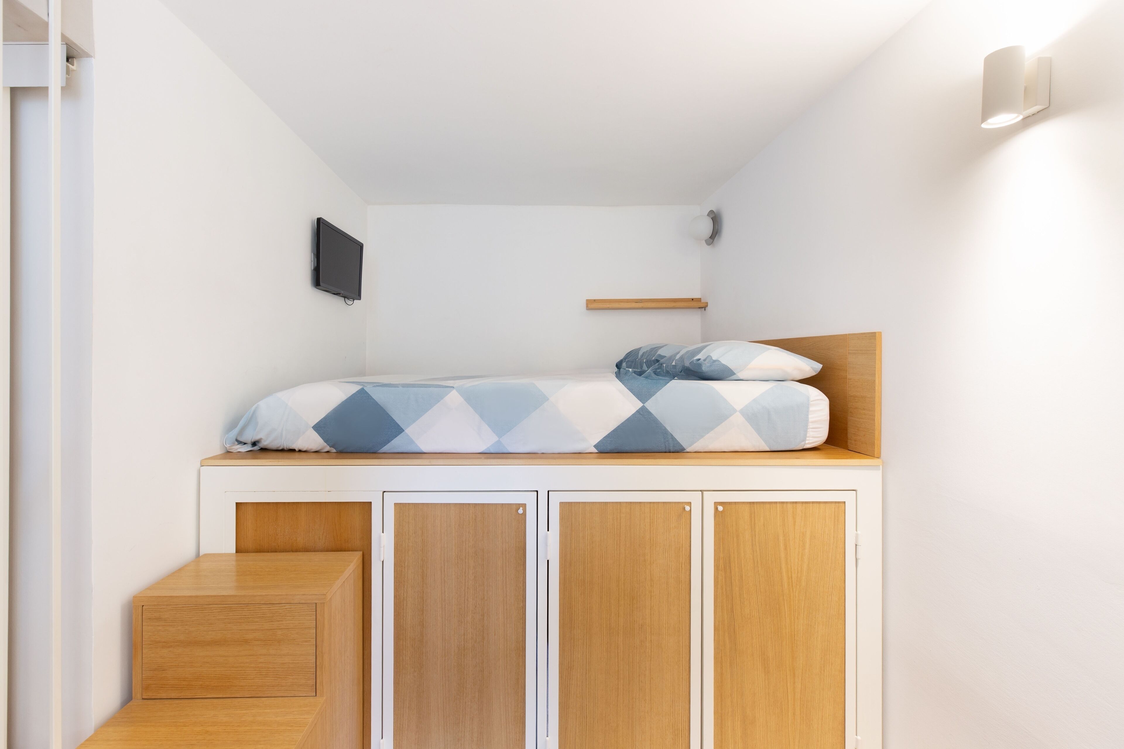 1 chambre, fer et planche à repasser, Wi-Fi, literie fournie