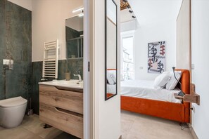 Bathroom - 18 - The President, 2 Stanze, 2 letti qu · The President, Stanza con due letti queen size (Naples)