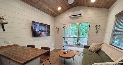 Northern Lights Farmhouse in Mentone, AL