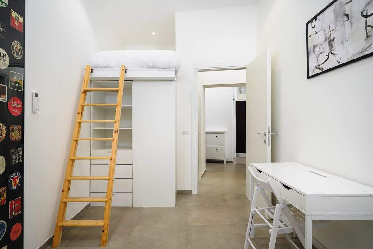 2 quartos, ferros/tábuas de passar roupa, Wi-Fi, roupa de cama