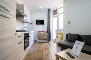 Living area - Central House, Standard room · Central House, Standard room (Naples)