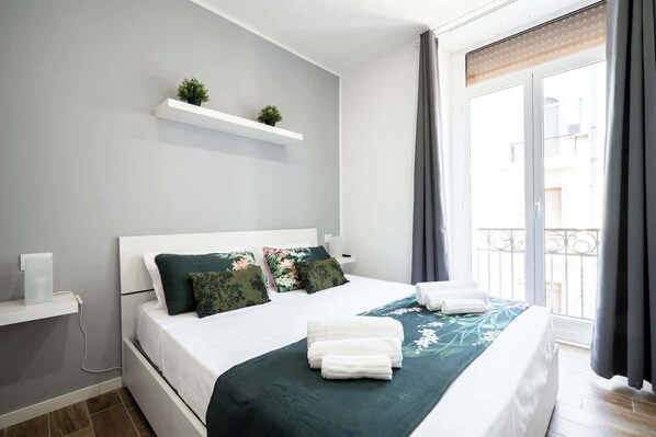Room - Central House, the Superior · Central House at the Main Station - the Superior (Naples)