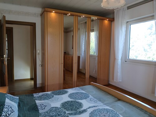 Apartment "FeWo Waldblick" with natural garden, private terrace, Wi-Fi