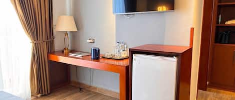 Hypo-allergenic bedding, down duvets, free cots/infant beds, free WiFi