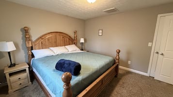 2 bedrooms, WiFi (free), bed sheets