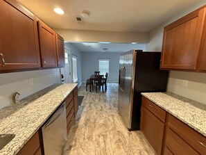 Coffee/tea maker, fridge, microwave, oven - Two Rivers Retreat - 2 Bedroom House (Livermore)