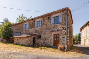Exterior - Gîte les pics épeiches - Charmante maison au calme (Cunlhat)
