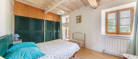 3 Schlafzimmer, Bügeleisen/Bügelbrett, Bettwäsche