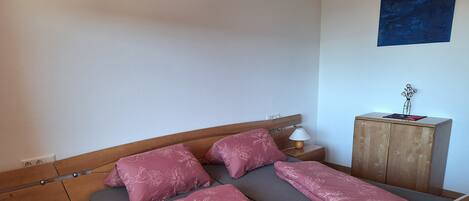2 habitaciones y ropa de cama