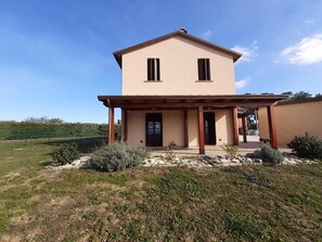 Exterior - Vrbo Property (Unknown)