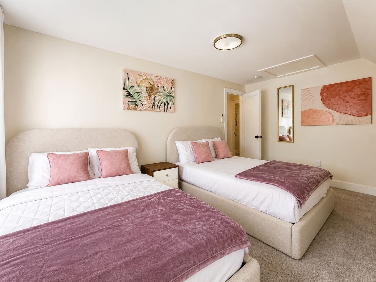 Iron/ironing board, travel cot, free WiFi, bed sheets
