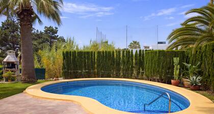 Ch1600 in Oliva With 3 Bedrooms and 2 Bathrooms