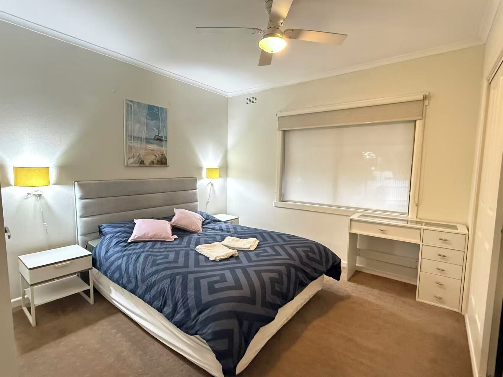 3 bedrooms, bed sheets