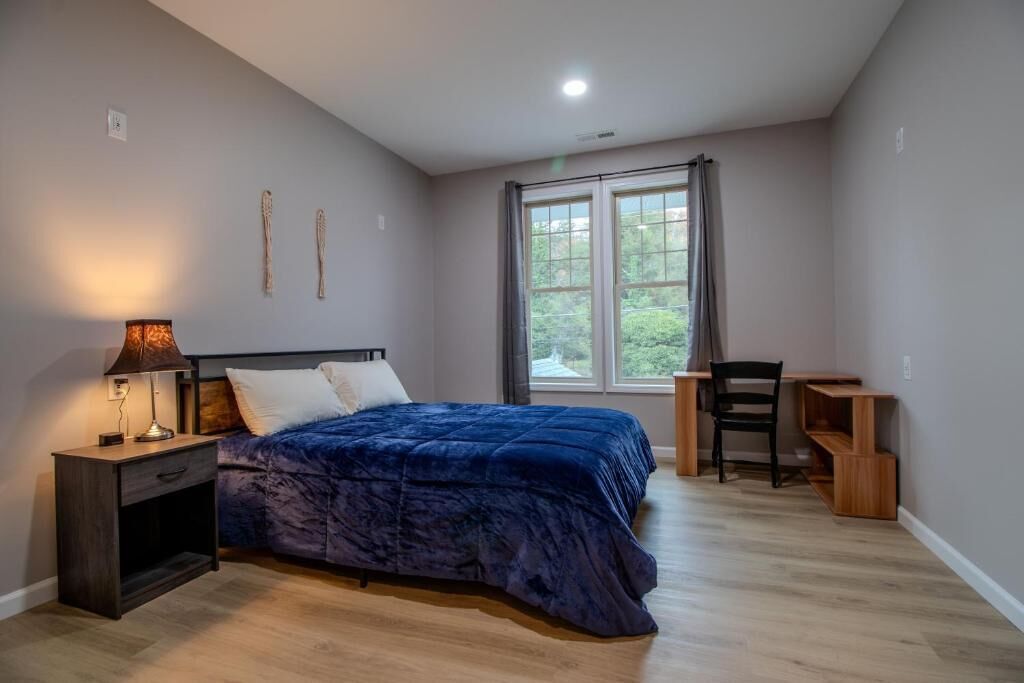 Chambre Double Confort, salle de bains commune | Fer et planche à repasser, Wi-Fi gratuit