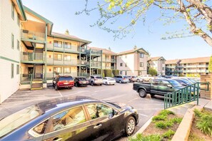 Exterior - Machronicles Properties at Lagonita Lodge in enchanting Big Bear Lake (Big Bear Lake)