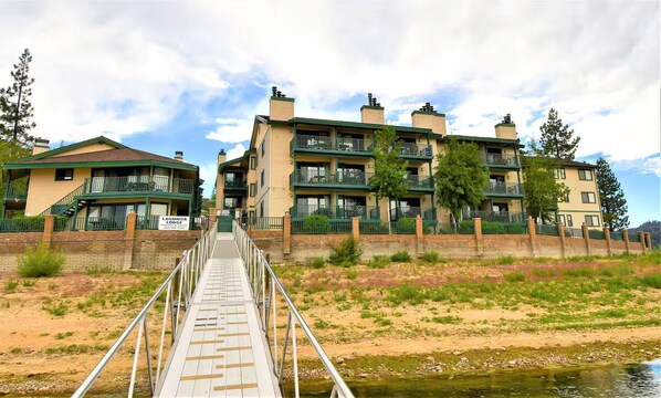 Exterior - Machronicles Properties at Lagonita Lodge in enchanting Big Bear Lake (Big Bear Lake)