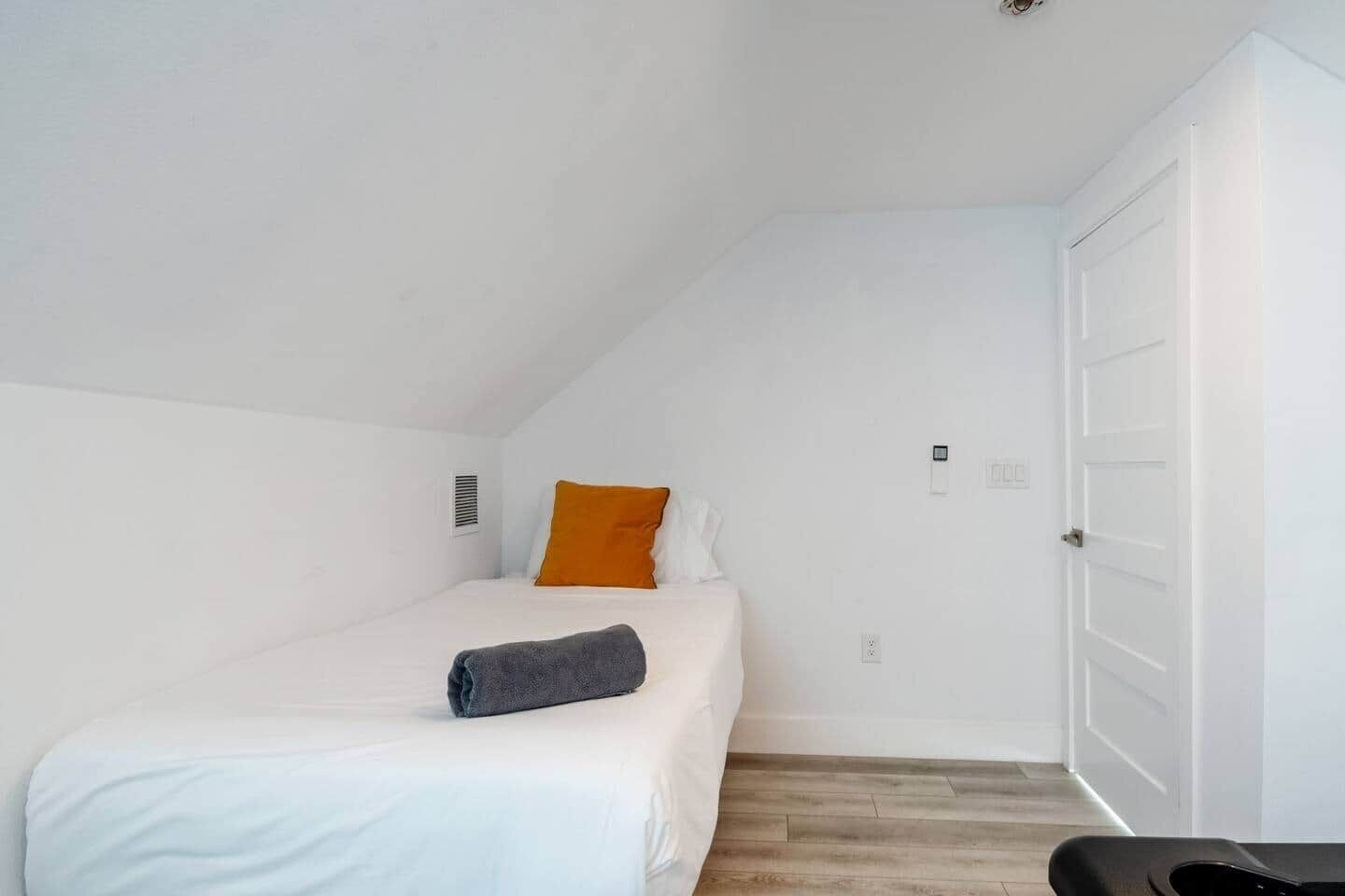 12 bedrooms, iron/ironing board, WiFi