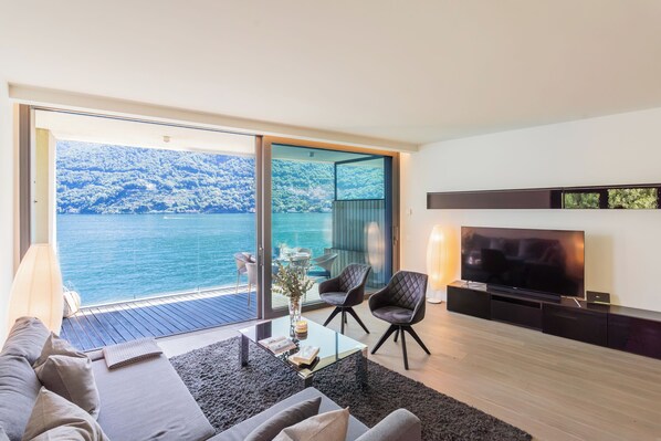 Living area - Laglio Élite Retreat - With Pool and Parking (Laglio)