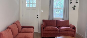 Beautiful Home!Comfy Home, Big Driveway, Big Space, Big Fun!