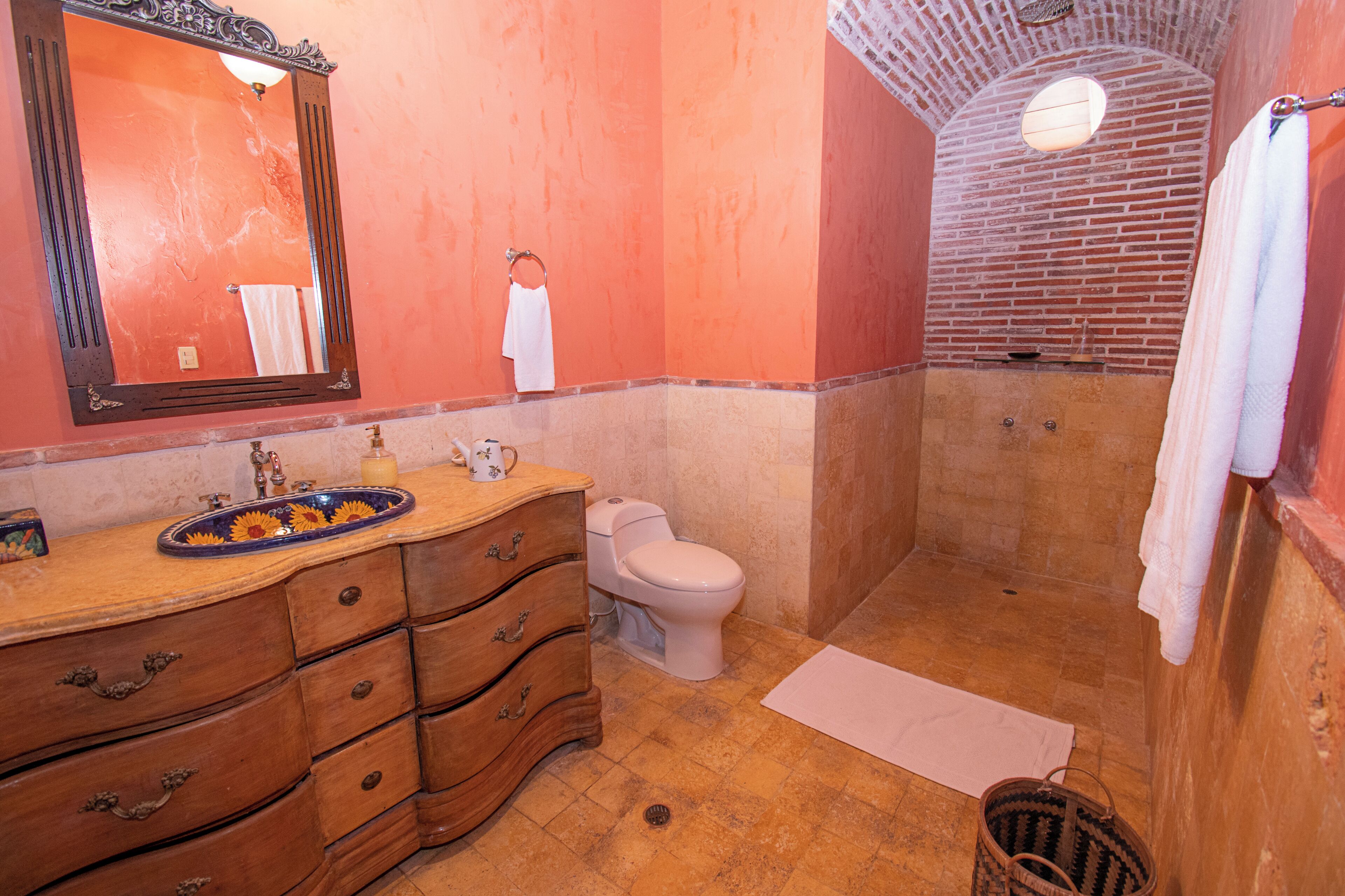 Deluxe Villa, Pool View | Bathroom