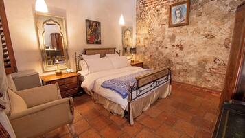 Deluxe-Villa, Poolblick | Kostenloses WLAN